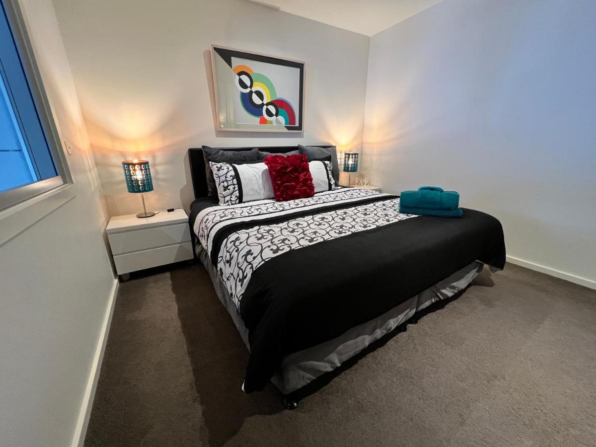 Envy 30 Luxe 1 Bedroom Executive Apartment In The Heart Of Braddon Wine Wifi Secure Parking Canberra Exterior photo